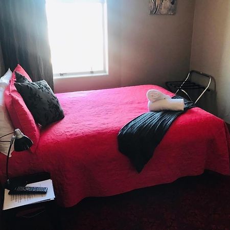 Otautau Hotel 外观 照片