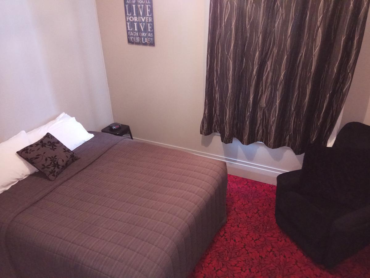 Otautau Hotel 外观 照片