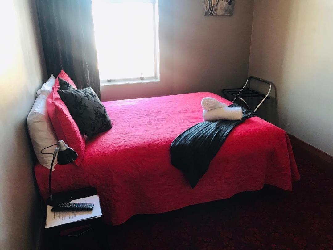 Otautau Hotel 外观 照片