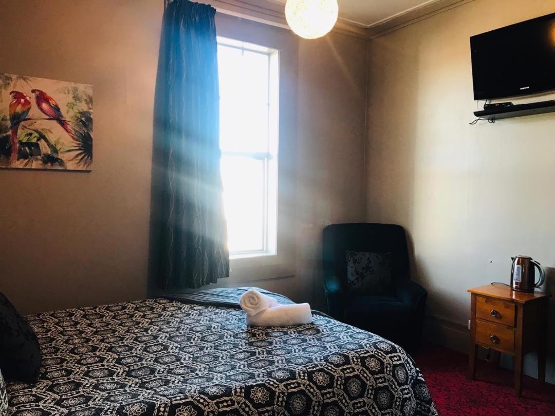 Otautau Hotel 外观 照片