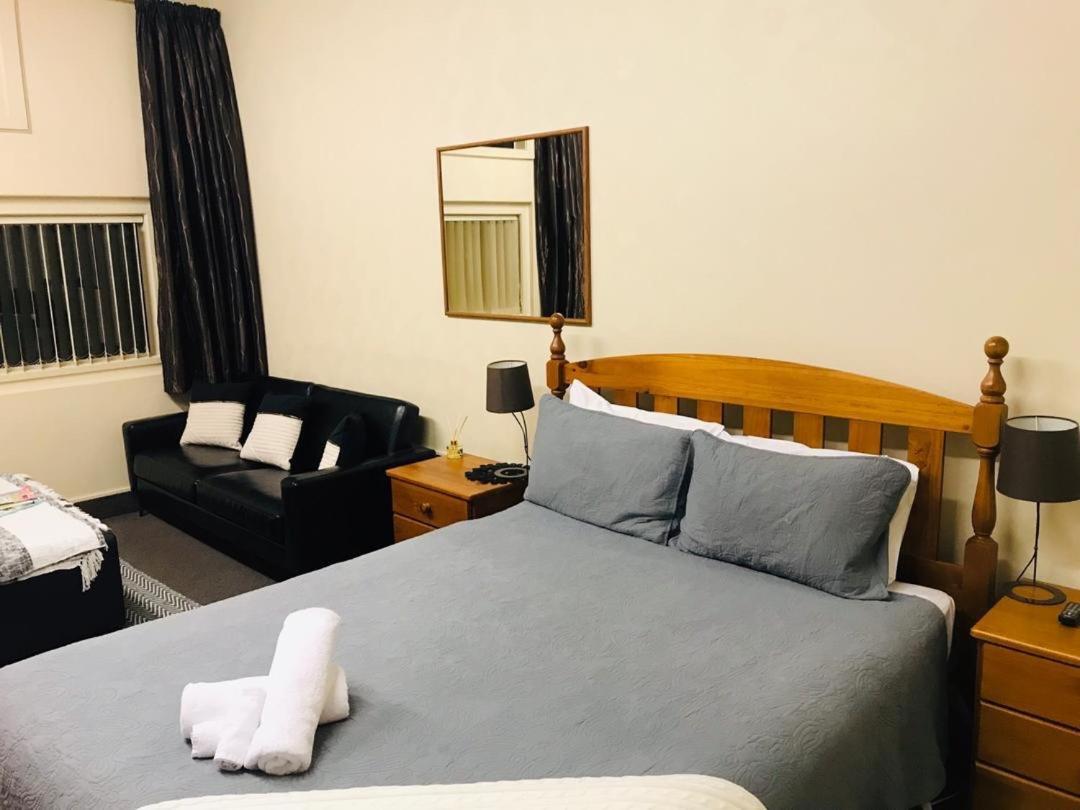 Otautau Hotel 外观 照片